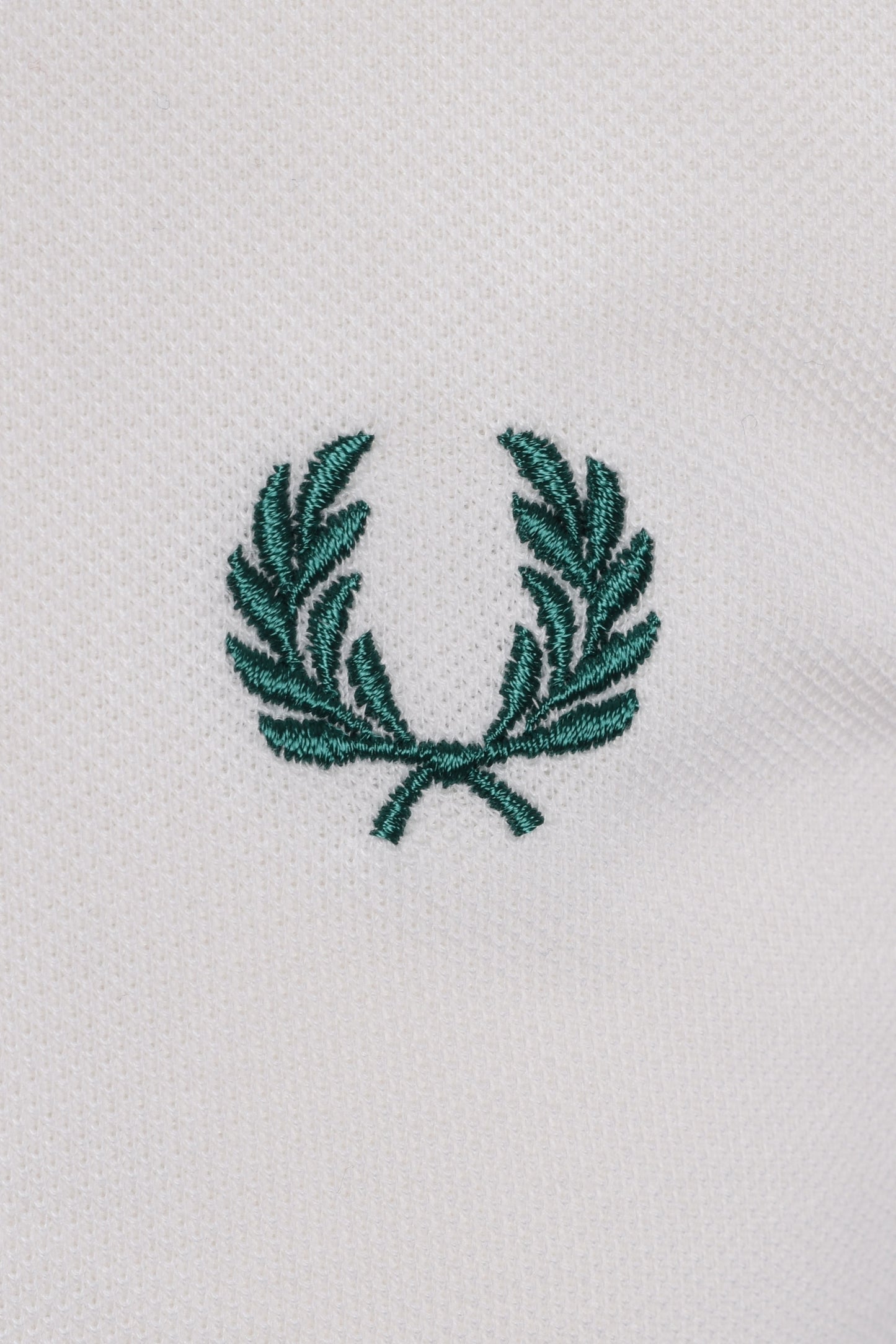 FRED PERRY TWIN TIPPED POLO SHIRT SNOW WHITE/TRACK BLUE/SPORT GREEN