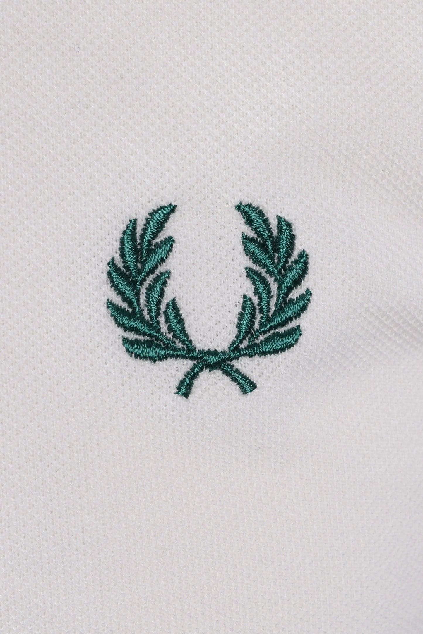FRED PERRY TWIN TIPPED POLO SHIRT SNOW WHITE/TRACK BLUE/SPORT GREEN Fred Perry