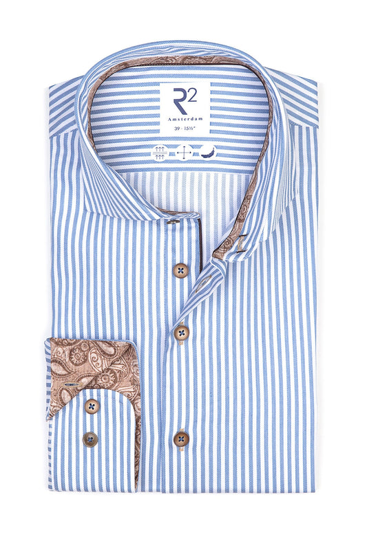 Chemise à col large R2 à rayures bleu clair