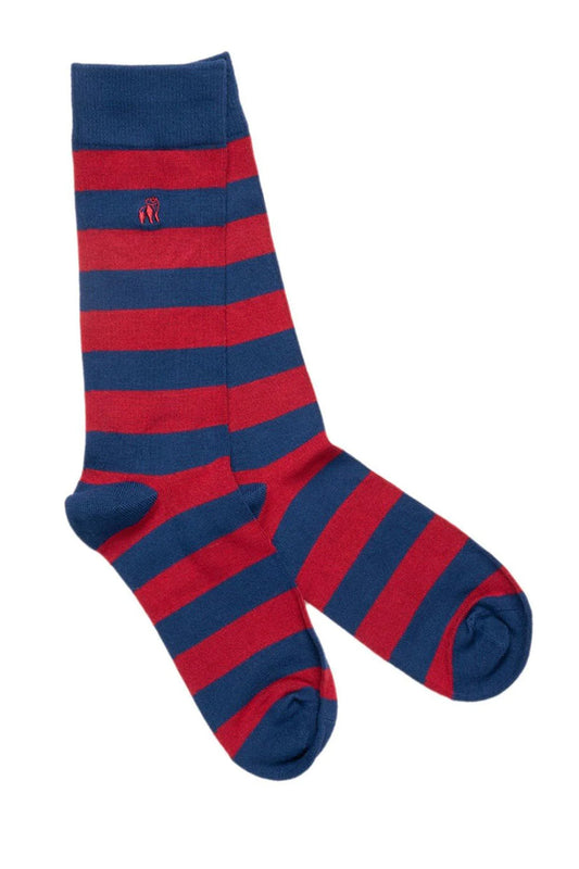 Chaussettes en bambou Swole Panda à rayures rouges classiques