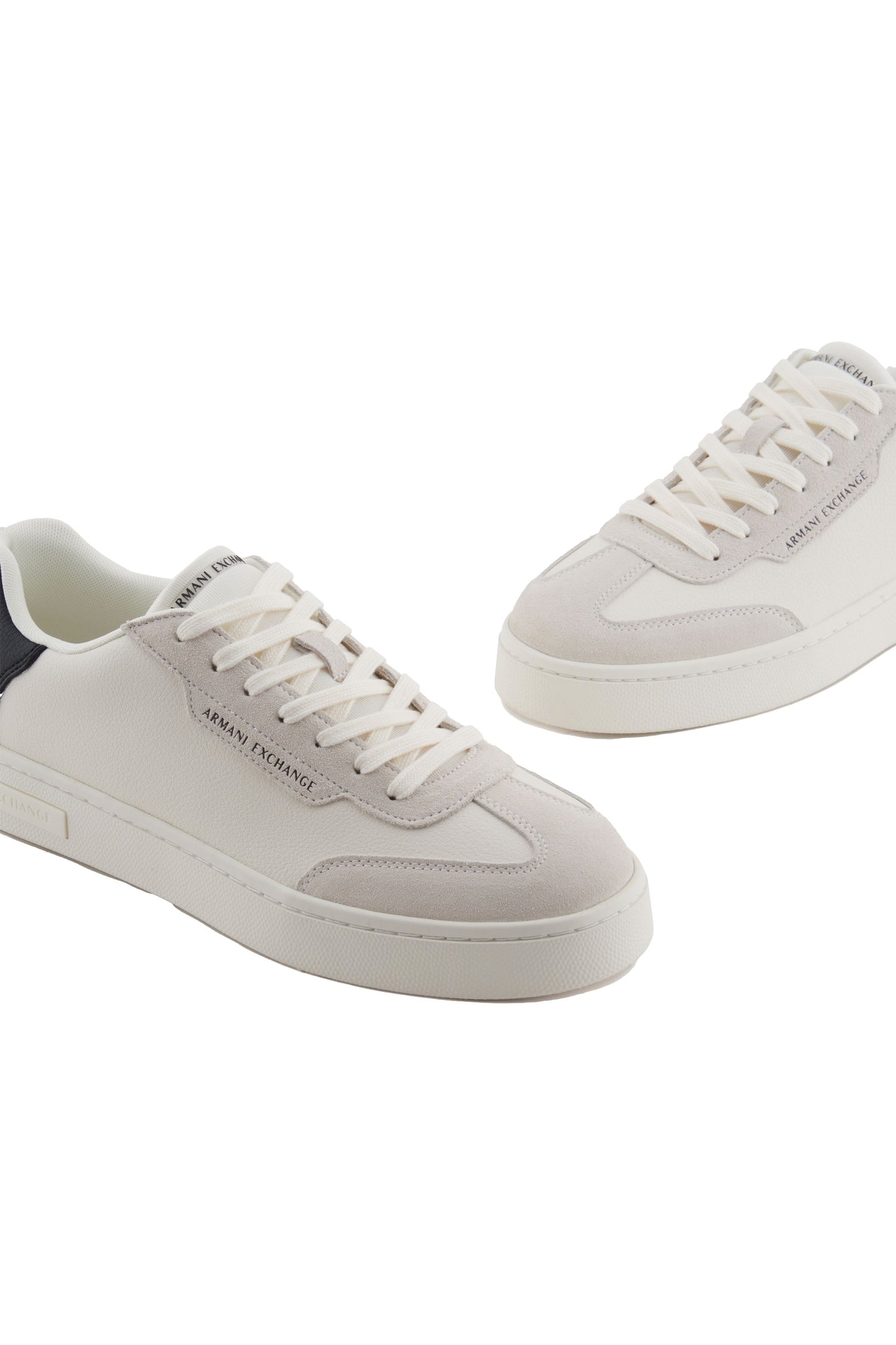 Armani Exchange Trainer With Contrasting Inserts Off White/Black