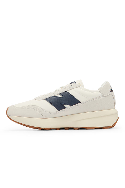 New Balance 370 Trainer Sea Salt & Navy