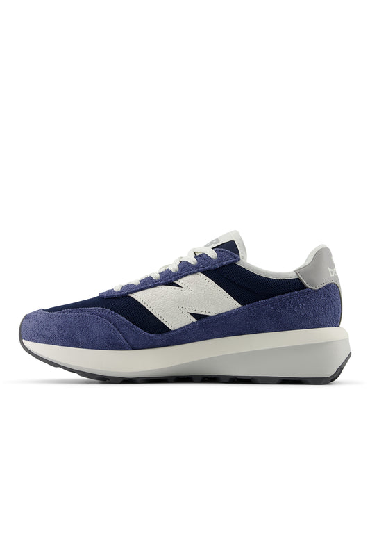 New Balance 370 Trainer Navy With Sea Salt