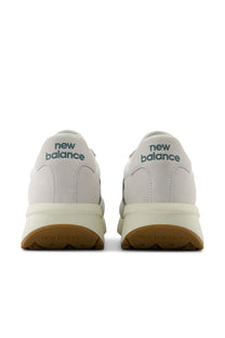 New Balance 370 Trainer Sea Salt & New Spruce New Balance