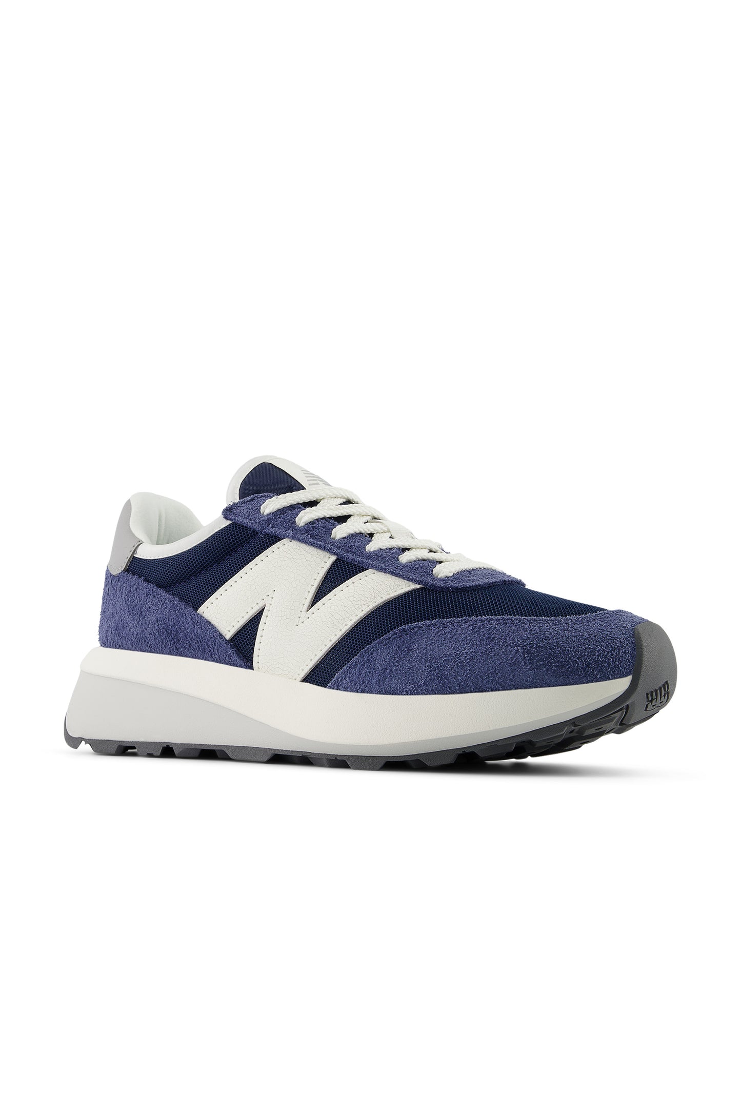 New Balance 370 Trainer Navy With Sea Salt