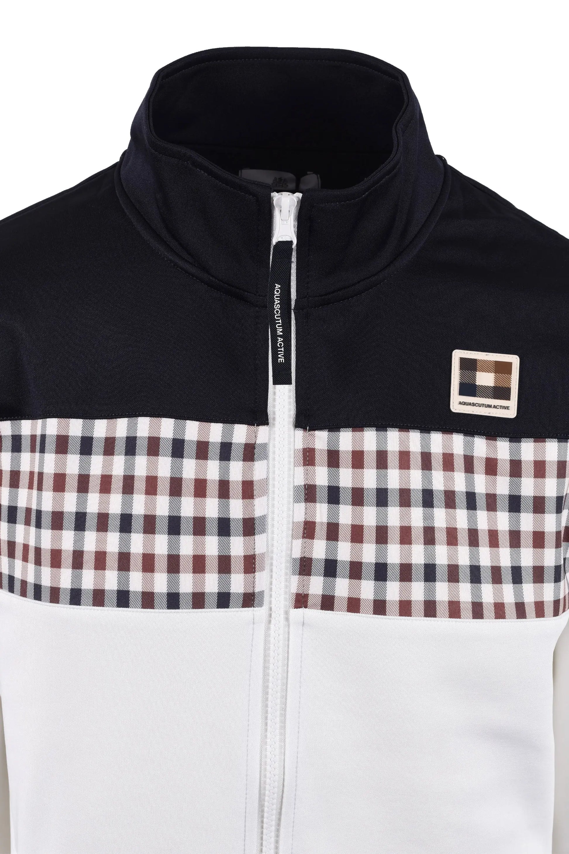 close up of Aquascutum track top collar