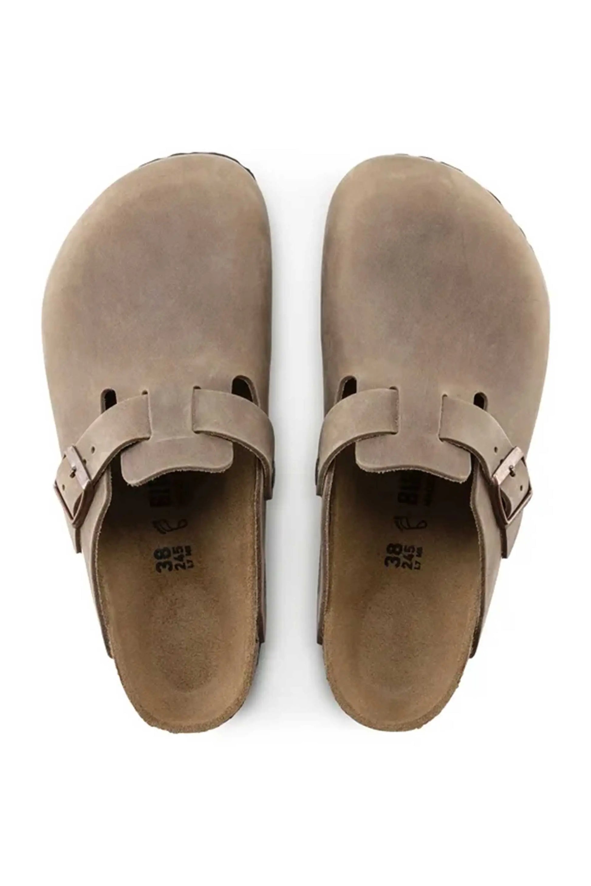 Birds eye view picture of the leather Birkenstock Boston oiled clogs in the colour tobacco brown.