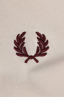 FRED PERRY TWIN TIPPED T-SHIRT ECRU/COURT BLUE/OXBLOOD Fred Perry