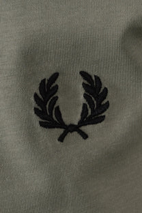 FRED PERRY TWIN TIPPED T-SHIRT SEAGRASS/BLACK Fred Perry