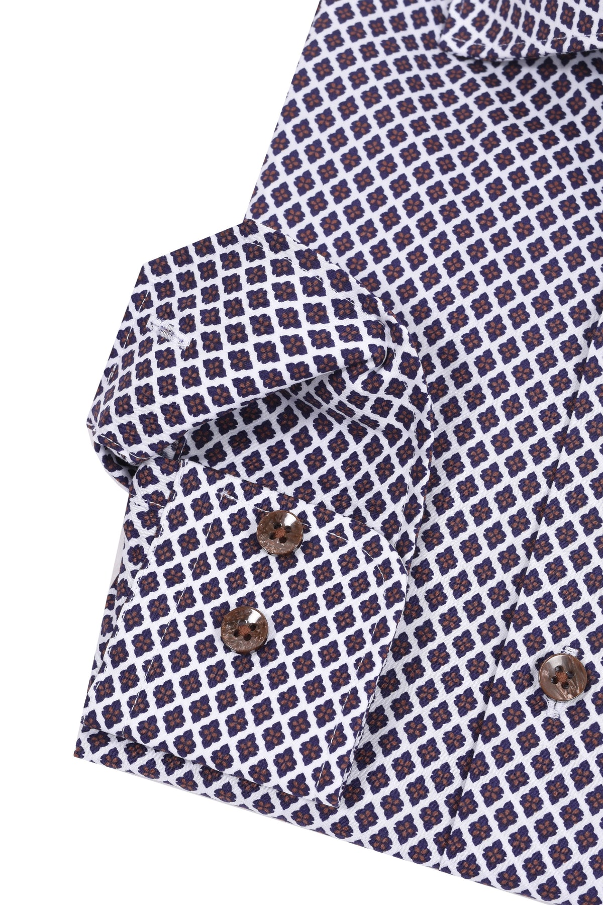 R2 LONG SLEEVED CUT AWAY COLLAR SHIRT | DARK BROWN