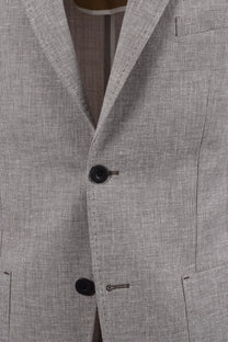 Close up of the 2 button closure on a Roy Robson blazer jacket in a beige colour.