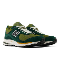 NEW BALANCE 2002 TRAINER NORDIC GREEN/SPORT GREEN New Balance Michael Stewart Menswear  Trainers