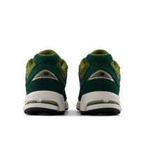 NEW BALANCE 2002 TRAINER NORDIC GREEN/SPORT GREEN New Balance Michael Stewart Menswear  Trainers